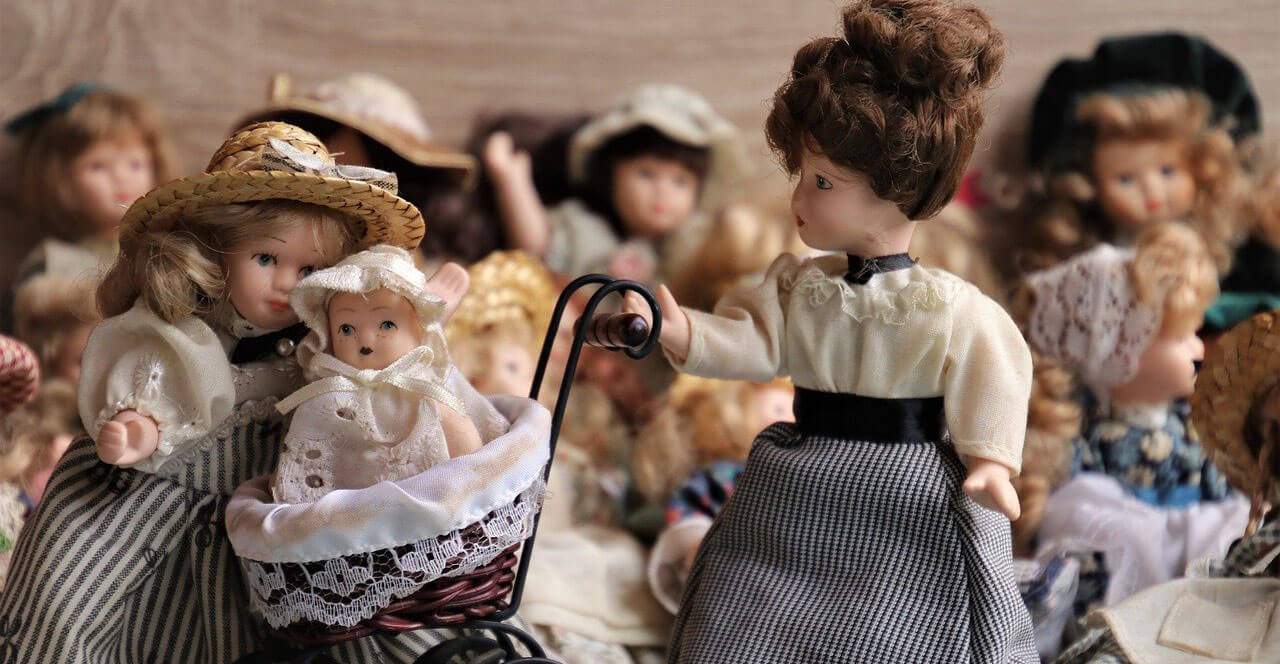 Have Someone Sell Your Old Collectible Toys For You